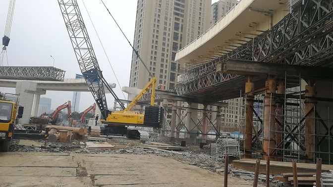 上海钢栈桥租赁浅谈高层建筑工程地下钢支撑施工要点